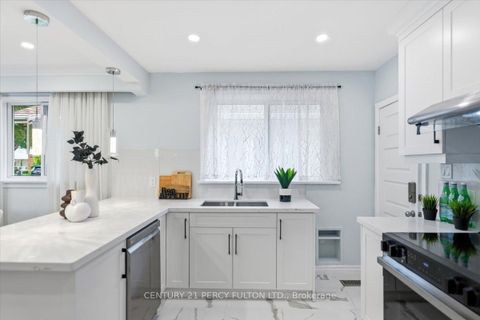 Photo 12 at 50 Mooregate Avenue, Ionview, Toronto