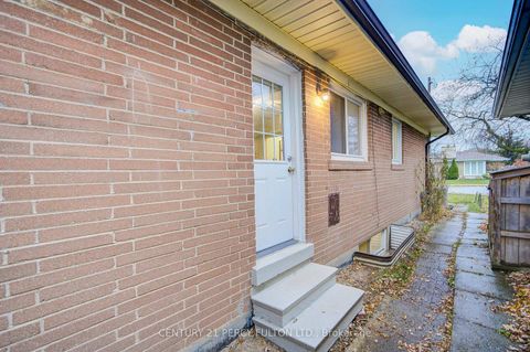 Photo 26 at 50 Mooregate Avenue, Ionview, Toronto