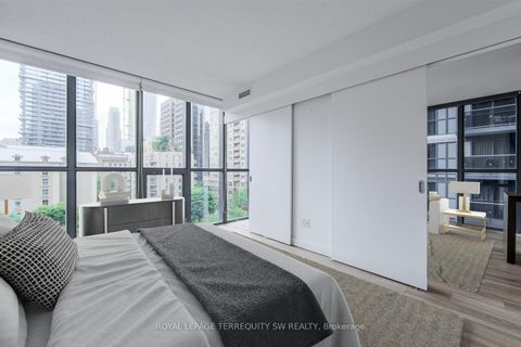 Photo 9 at 707 - 110 Charles Street E, Yonge Corridor, Toronto