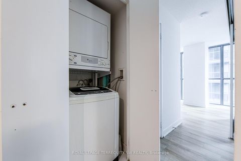 Photo 13 at 707 - 110 Charles Street E, Yonge Corridor, Toronto