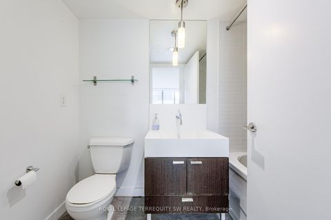 Photo 16 at 707 - 110 Charles Street E, Yonge Corridor, Toronto