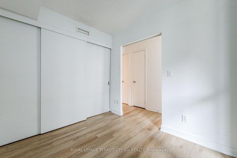 Photo 32 at 707 - 110 Charles Street E, Yonge Corridor, Toronto