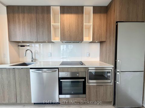 Photo 7 at 1009 - 200 Sackville Street, Regent Park, Toronto