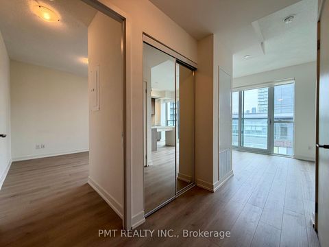 Photo 12 at 1009 - 200 Sackville Street, Regent Park, Toronto