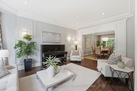 Photo 5 at 48 Hodgkinson Crescent, Hills of St Andrew, Aurora
