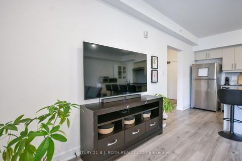 Photo 12 at 604 - 8 Culinary Lane, Rural Barrie Southeast, Barrie