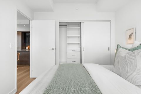 Photo 16 at 2820 - 98 Lillian Street, Mount Pleasant West, Toronto