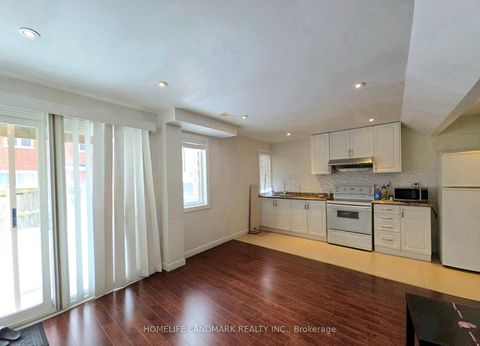 Photo 27 at 41 Mansard Drive, Jefferson, Richmond Hill