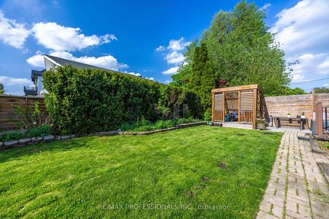 Photo 34 at 33 Brampton Road, Richview, Toronto