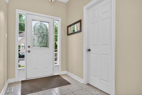 Photo 5 at 13 Thrushwood Drive, 400 West, Barrie
