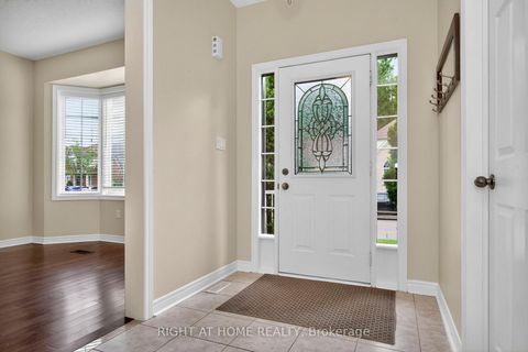 Photo 7 at 13 Thrushwood Drive, 400 West, Barrie