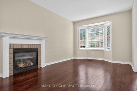 Photo 12 at 13 Thrushwood Drive, 400 West, Barrie