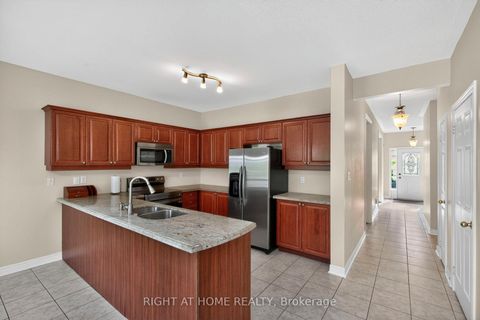 Photo 16 at 13 Thrushwood Drive, 400 West, Barrie