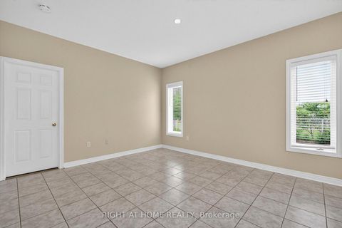 Photo 32 at 13 Thrushwood Drive, 400 West, Barrie