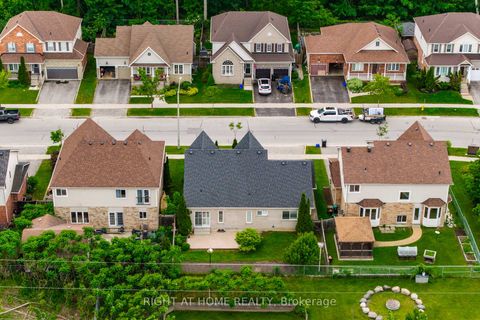 Photo 40 at 13 Thrushwood Drive, 400 West, Barrie