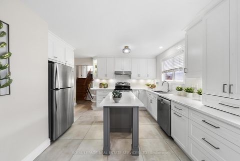 Photo 5 at 34 John Lindsay Court, Jane Heights, Toronto
