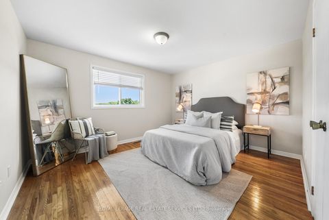 Photo 16 at 34 John Lindsay Court, Jane Heights, Toronto