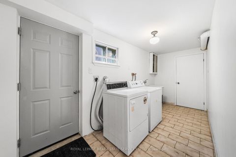 Photo 33 at 34 John Lindsay Court, Jane Heights, Toronto