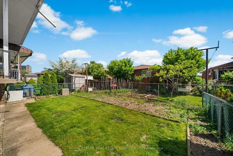 Photo 41 at 34 John Lindsay Court, Jane Heights, Toronto