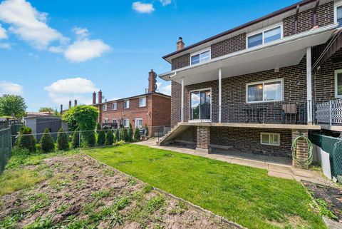 Photo 44 at 34 John Lindsay Court, Jane Heights, Toronto