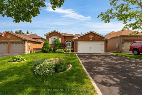 Photo 1 at 317 Harvie Road, Holly, Barrie