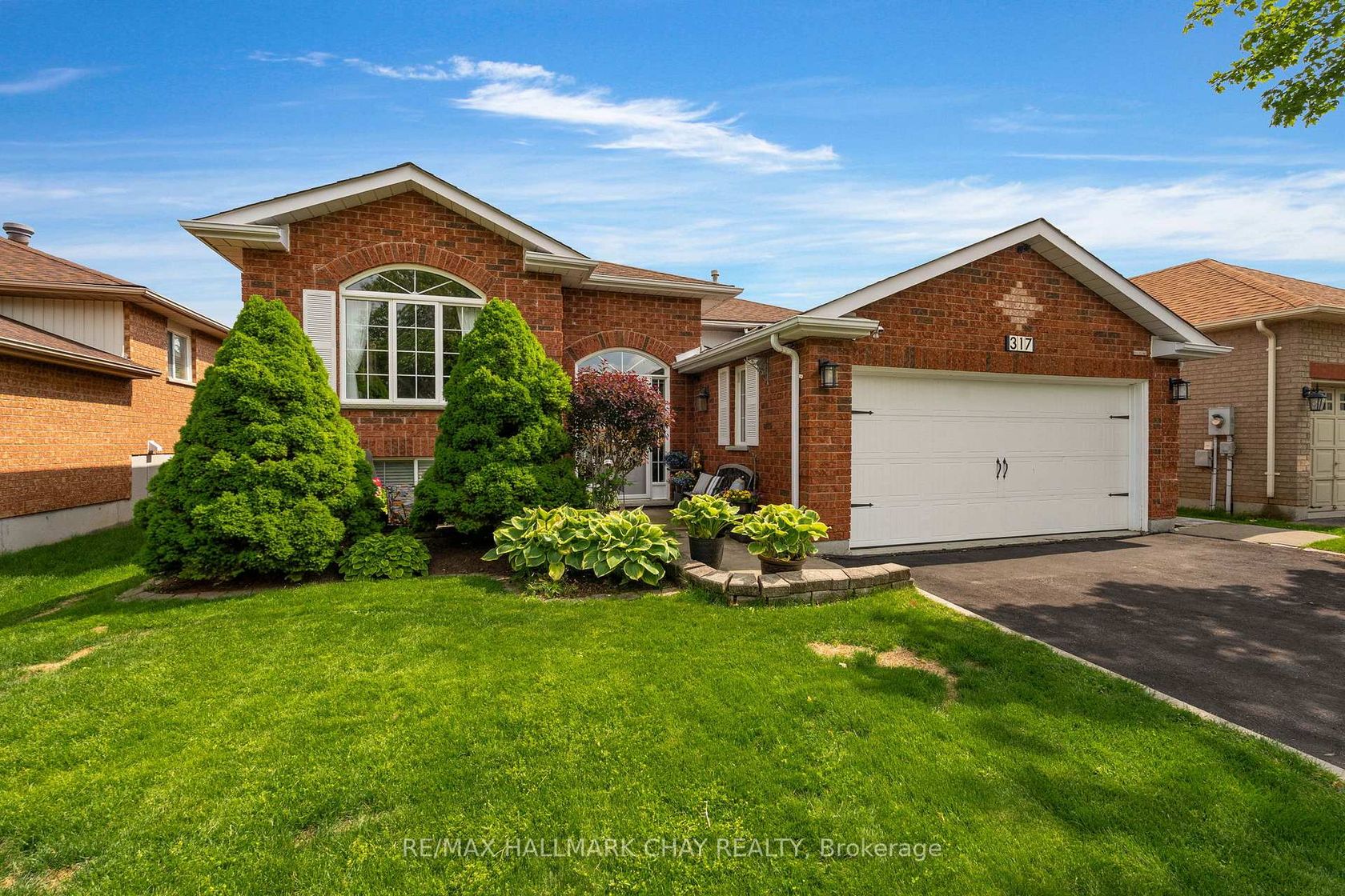 317 Harvie Road, Holly, Barrie photo number 2
