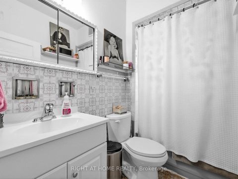 Photo 8 at 542 Crawford Street, Little Italy, Toronto