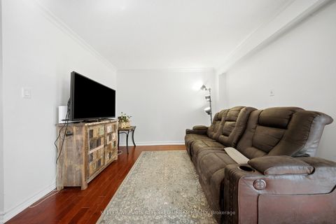 Photo 9 at 33 Cheatham Place, Malvern, Toronto