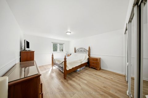 Photo 11 at 33 Cheatham Place, Malvern, Toronto