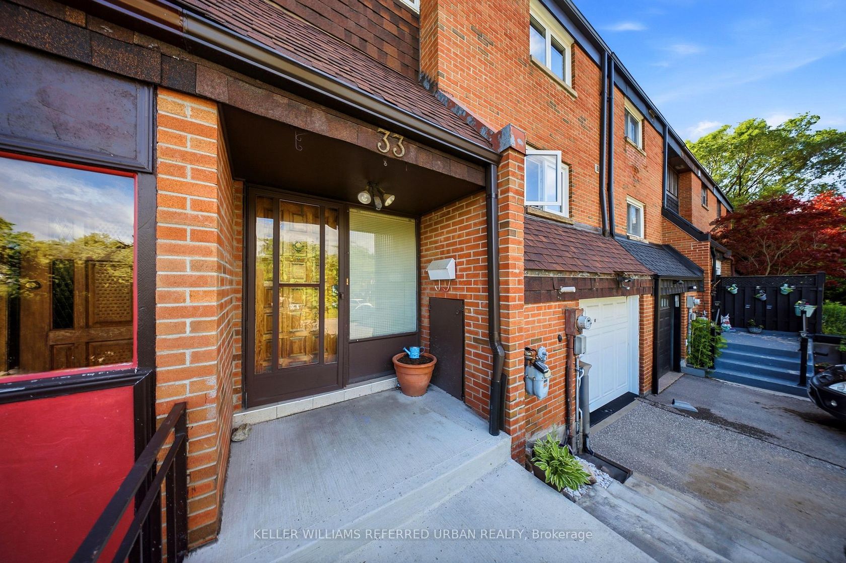 33 Cheatham Place, Malvern, Toronto photo number 2