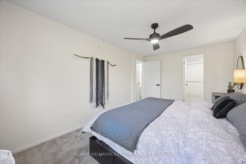 Photo 26 at 22 Valley Stream Drive, Milliken, Toronto