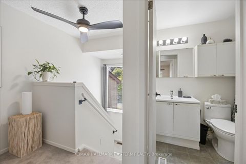 Photo 31 at 22 Valley Stream Drive, Milliken, Toronto