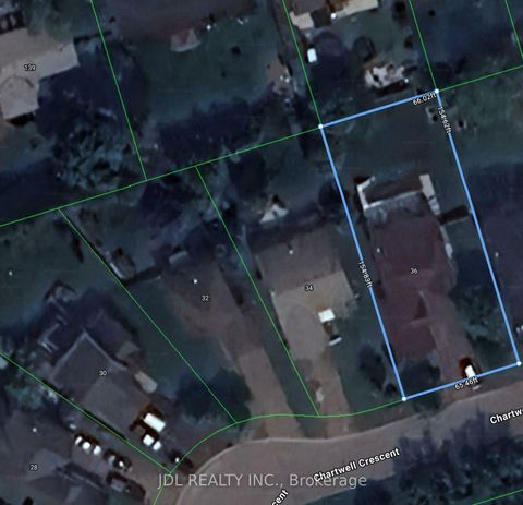 Photo 5 at 36 Chartwell Crescent, Keswick North, Georgina