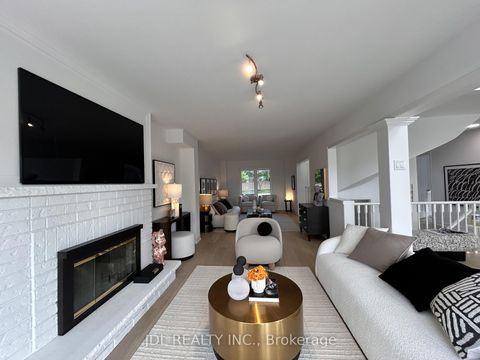 Photo 8 at 36 Chartwell Crescent, Keswick North, Georgina