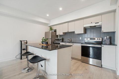 Photo 18 at 307 - 8 Culinary Lane, Rural Barrie Southeast, Barrie