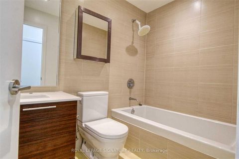 Photo 3 at 914 - 1 Market Street, Waterfront Communities C8, Toronto