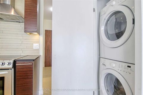 Photo 5 at 914 - 1 Market Street, Waterfront Communities C8, Toronto