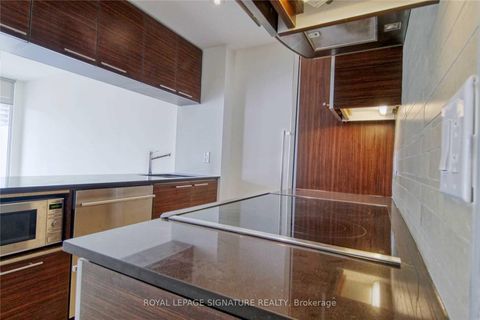 Photo 8 at 914 - 1 Market Street, Waterfront Communities C8, Toronto