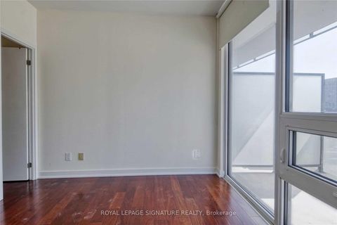 Photo 17 at 914 - 1 Market Street, Waterfront Communities C8, Toronto