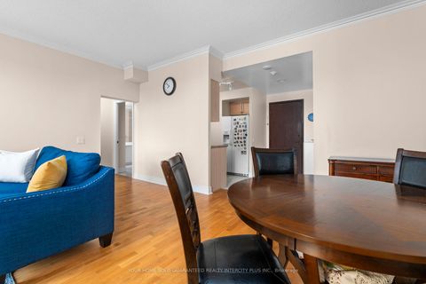 Photo 11 at 811 - 1 Clairtrell Road, Willowdale East, Toronto