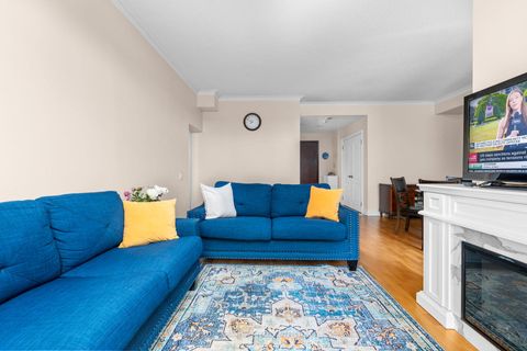 Photo 15 at 811 - 1 Clairtrell Road, Willowdale East, Toronto