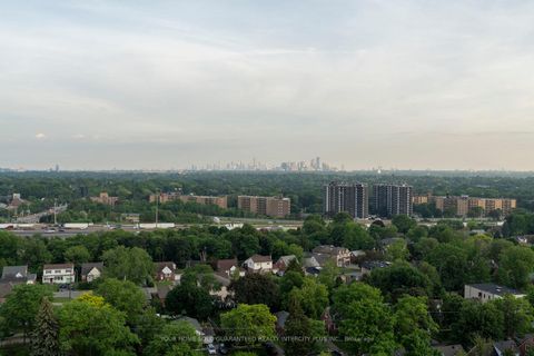 Photo 32 at 811 - 1 Clairtrell Road, Willowdale East, Toronto