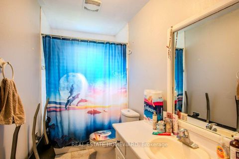 Photo 7 at 54 SPRINGDALE Drive, Cundles East, Barrie