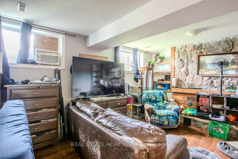 Photo 14 at 54 SPRINGDALE Drive, Cundles East, Barrie