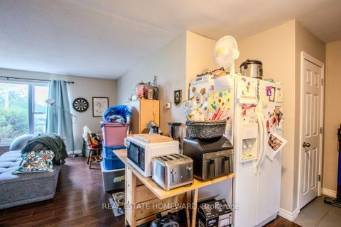 Photo 22 at 54 SPRINGDALE Drive, Cundles East, Barrie