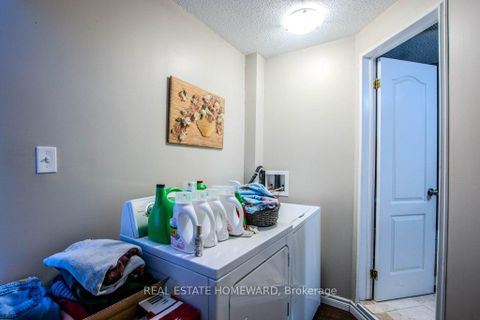 Photo 23 at 54 SPRINGDALE Drive, Cundles East, Barrie