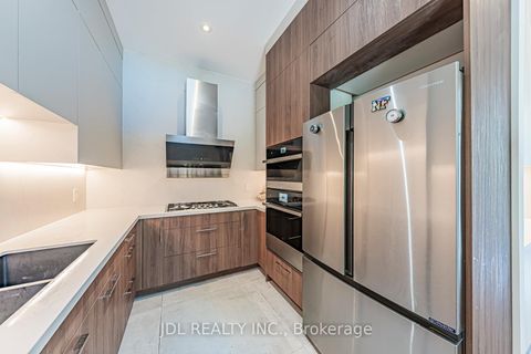 Photo 9 at 19 Fifeshire Road, Windfields, Toronto