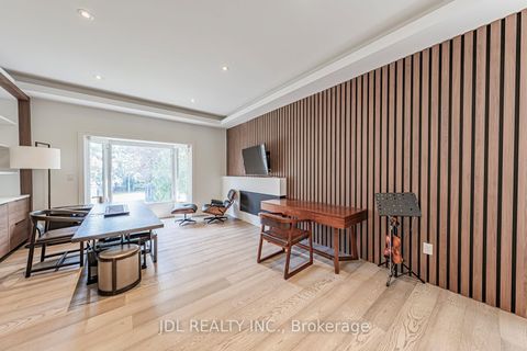 Photo 16 at 19 Fifeshire Road, Windfields, Toronto
