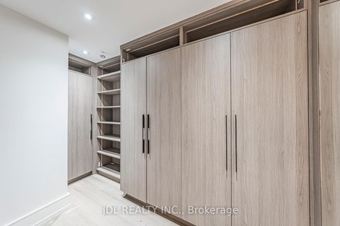 Photo 22 at 19 Fifeshire Road, Windfields, Toronto
