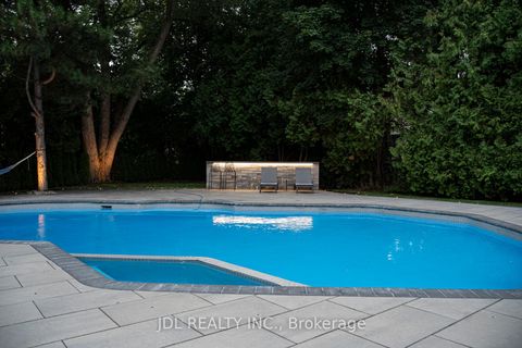 Photo 41 at 19 Fifeshire Road, Windfields, Toronto